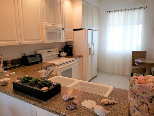 unit-305-7 Harbour Isle Dr E, Fort Pierce, FL, 34949-2759 | Card Image
