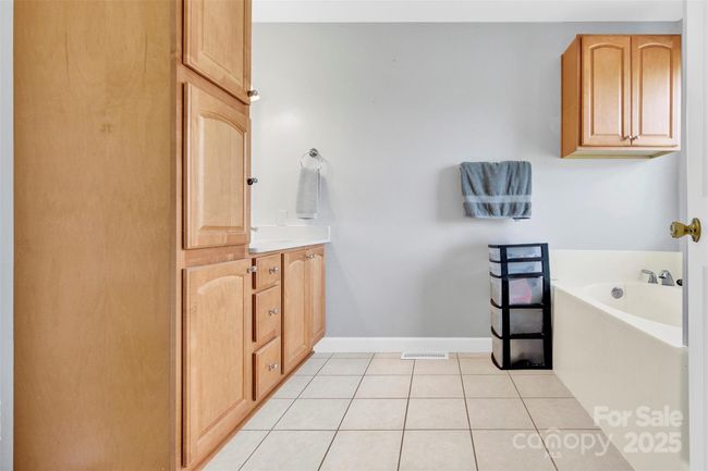 Primary Bath | Image 19
