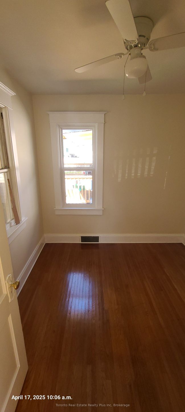 6359 Ker St, House other with 4 bedrooms, 2 bathrooms and 1 parking in Niagara Falls ON | Image 10