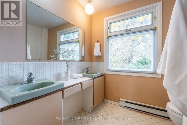754 Concession 8 W, House other with 5 bedrooms, 2 bathrooms and 8 parking in Puslinch ON | Image 28