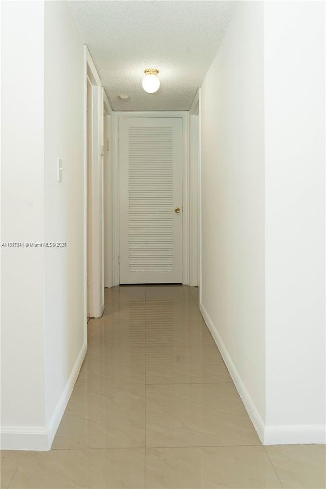 APT-23C - 5140 Sw 40 Th Ave, Condo with 2 bedrooms, 2 bathrooms and null parking in Fort Lauderdale FL | Image 18