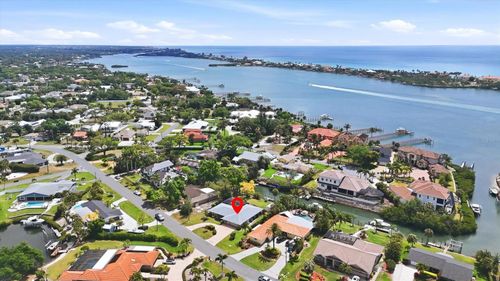 353 S Shore Dr, OSPREY, FL, 34229-9613 | Card Image
