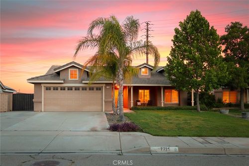 7725 Stoney Creek Ct, Highland, CA, 92346 | Card Image
