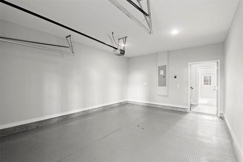 2017 Ocean Dr Nw, Atlanta, GA, 30318-2213 | Card Image