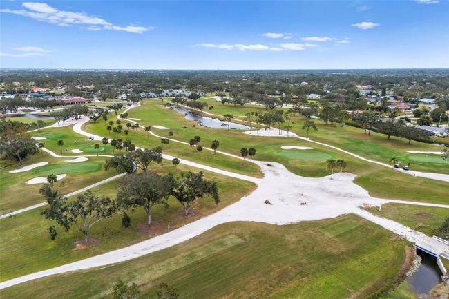7460 W Country Club Dr N, Condo with 2 bedrooms, 2 bathrooms and null parking in Sarasota FL | Image 50