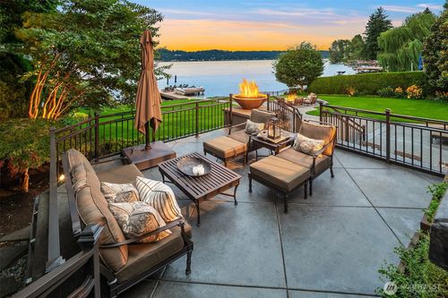 2419 E Lake Sammamish Place Se, Sammamish, WA, 98075 | Card Image