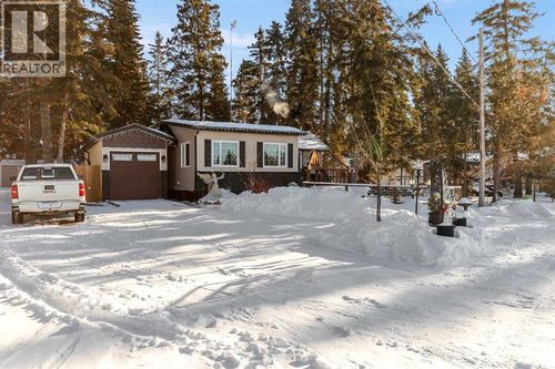 1013 Osprey Dr, Livelong, SK, S0M1J0 | Card Image