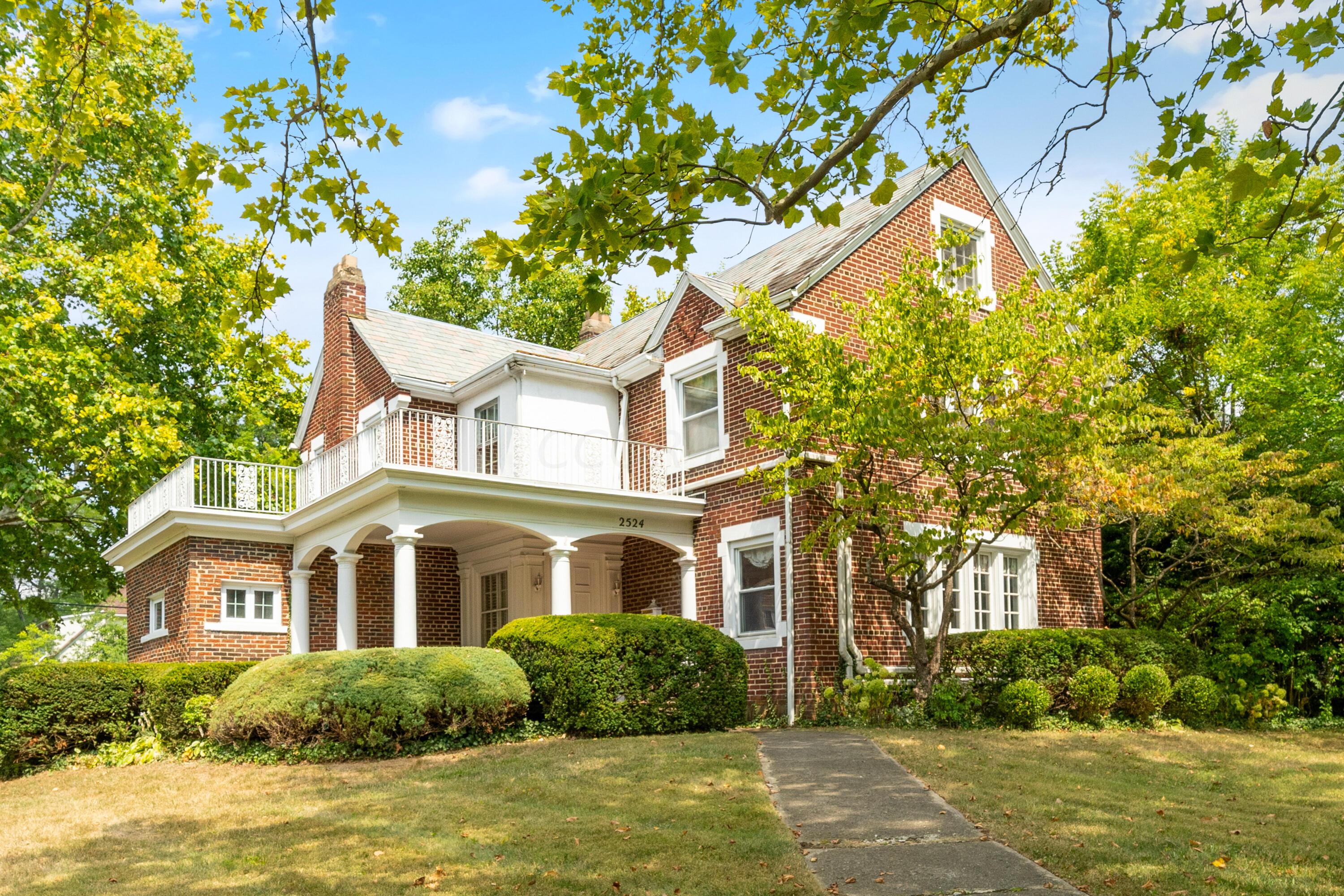 Sherwood Rd, Columbus, OH 43209