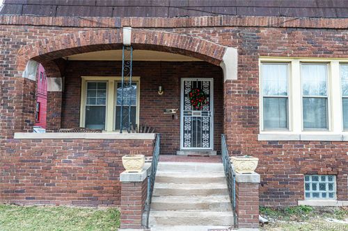 39 Colorado St, Highland Park, MI, 48203-3301 | Card Image