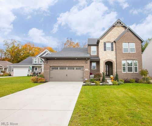 2770 Weeping Pine Dr, Medina, OH, 44256-9163 | Card Image