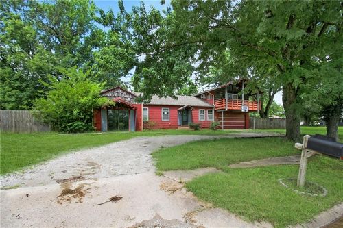 27 Willow Dr, Parsons, KS, 67357-5250 | Card Image