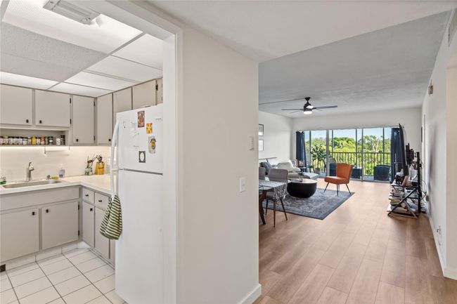 APT-403 - 3000 N Palm Aire Dr, Condo with 2 bedrooms, 2 bathrooms and null parking in Pompano Beach FL | Image 11