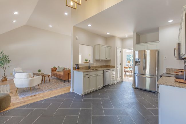 2001 Hamilton Brow Path, House other with 3 bedrooms, 2 bathrooms and null parking in Chattanooga TN | Image 10