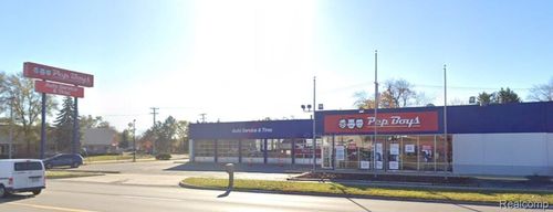 35235 Warren Rd, Westland, MI, 48185-2013 | Card Image