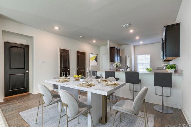 10818 Monterey Pike, House other with 5 bedrooms, 3 bathrooms and null parking in Converse TX | Image 6
