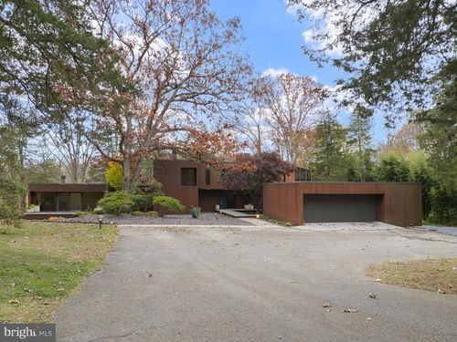 160 Myers Rd, EAST BERLIN, PA, 17316-9143 | Card Image