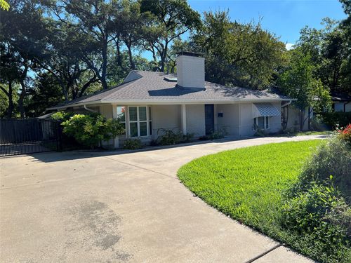 6694 Yosemite Ln, Dallas, TX, 75214-2438 | Card Image