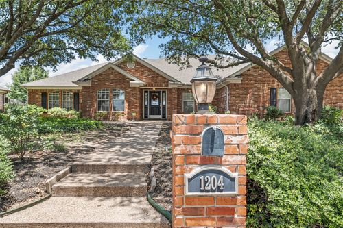 1204 Darbyton Dr, Hewitt, TX, 76643-3988 | Card Image