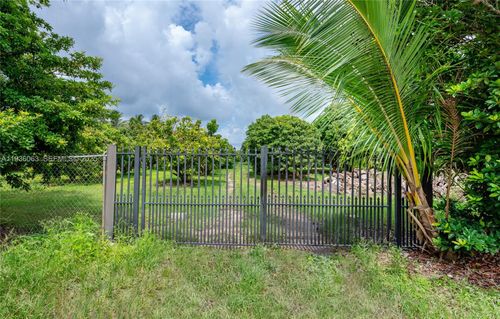 24350 Sw 182nd Ave, Homestead, FL, 33031-1236 | Card Image