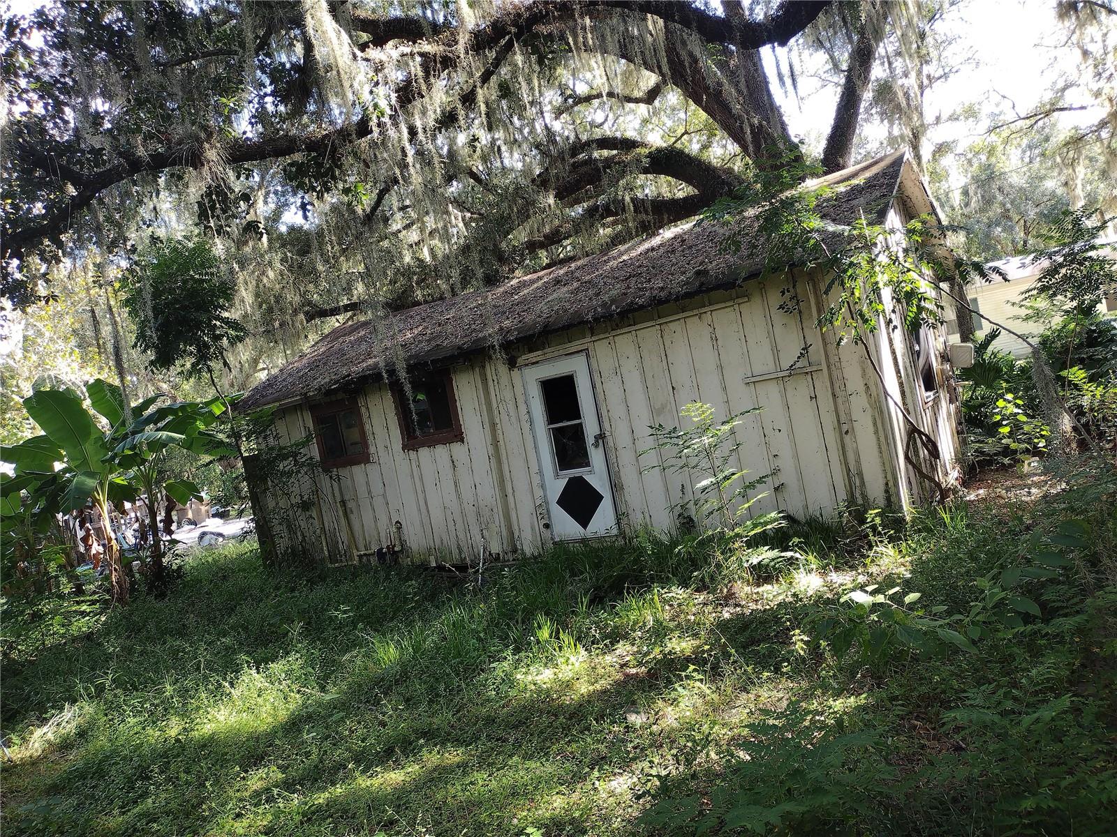 Snowden Ln, Leesburg, FL 34748