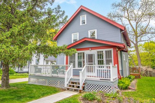 614 S Silver Lake Street, Oconomowoc, WI, 53066 | Card Image