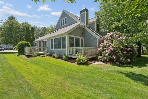 110 Hawthorne Village Rd, Nashua, NH, 03062-2282 | Card Image