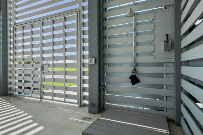 Outdoor Shower | Image 40