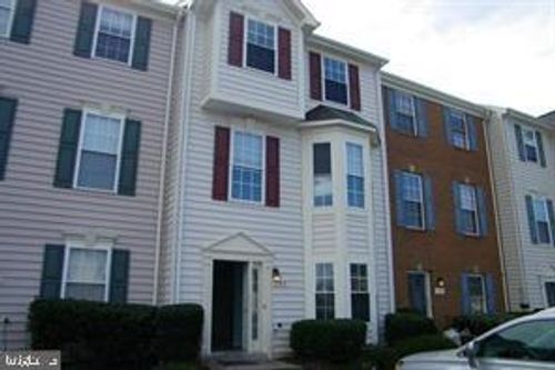 305 Kirby St, Manassas Park, VA, 20111-3403 | Card Image