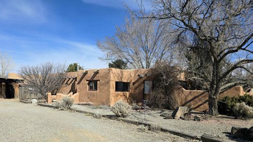 35 Rock Garden Gully Rd, El Prado, NM, 87529-5023 | Card Image