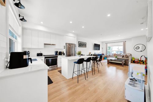 10-19255 Aloha Dr, Surrey, BC, V4N6T8 | Card Image