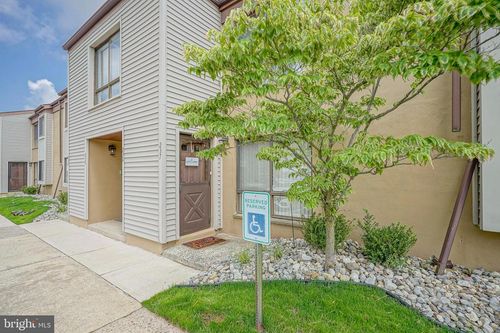 237 James Ct, MARLTON, NJ, 08053-2046 | Card Image