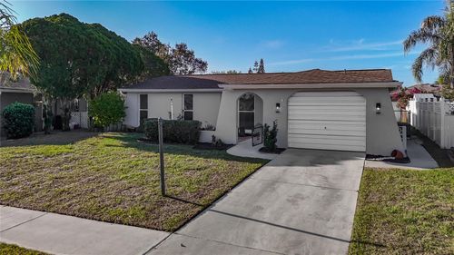 5710 Bittersweet Dr, HOLIDAY, FL, 34690-4511 | Card Image