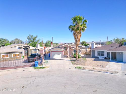 399 Montreal Cir, Socorro, TX, 79927-4310 | Card Image