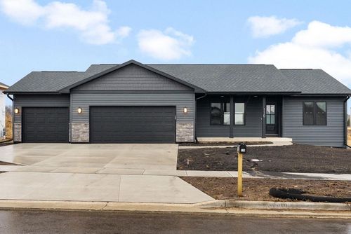 110 N Windmill Ridge Rd, Evansville, WI, 53536 | Card Image