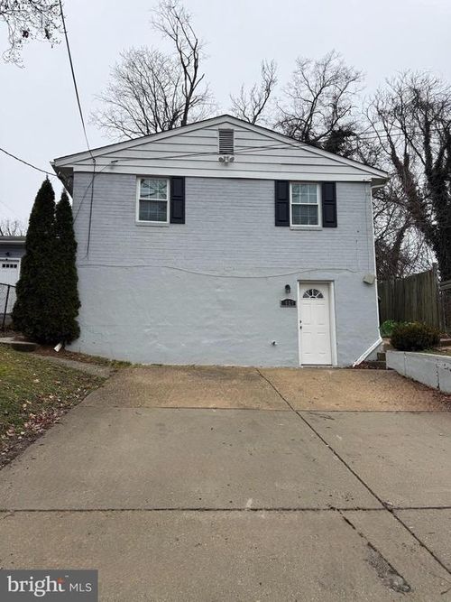 1627 Quarter Ave, CAPITOL HEIGHTS, MD, 20743-5318 | Card Image