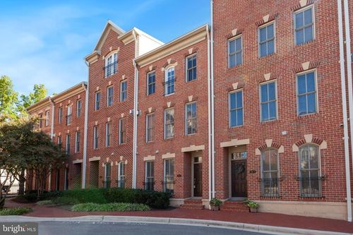 4-2319 Boston St, BALTIMORE, MD, 21224-3661 | Card Image