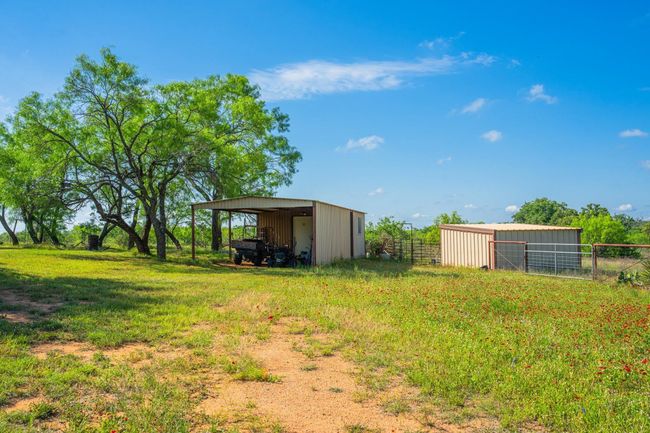 13315 N State Highway 16, Home with 3 bedrooms, 3 bathrooms and null parking in Llano TX | Image 20