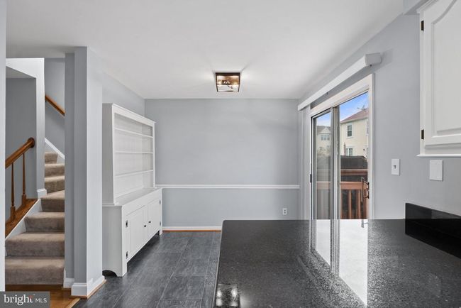 6804 Signature Cir, Townhouse with 3 bedrooms, 4 bathrooms and null parking in ALEXANDRIA VA | Image 11
