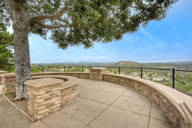 4049 Peninsula Dr, Condo with 3 bedrooms, 3 bathrooms and 2 parking in Carlsbad CA | Image 35