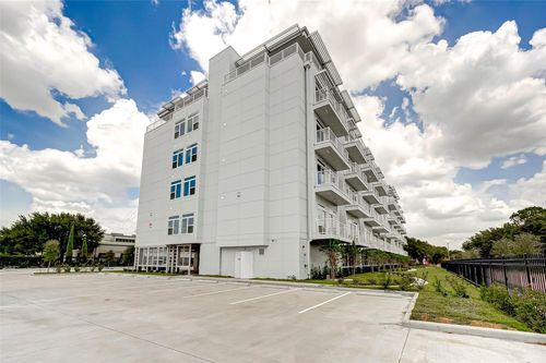 607-6955 Turtlewood Dr, Houston, TX, 77072 | Card Image