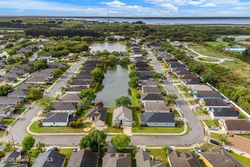 621 Cressa Cir, Cocoa, FL, 32926-2471 | Card Image