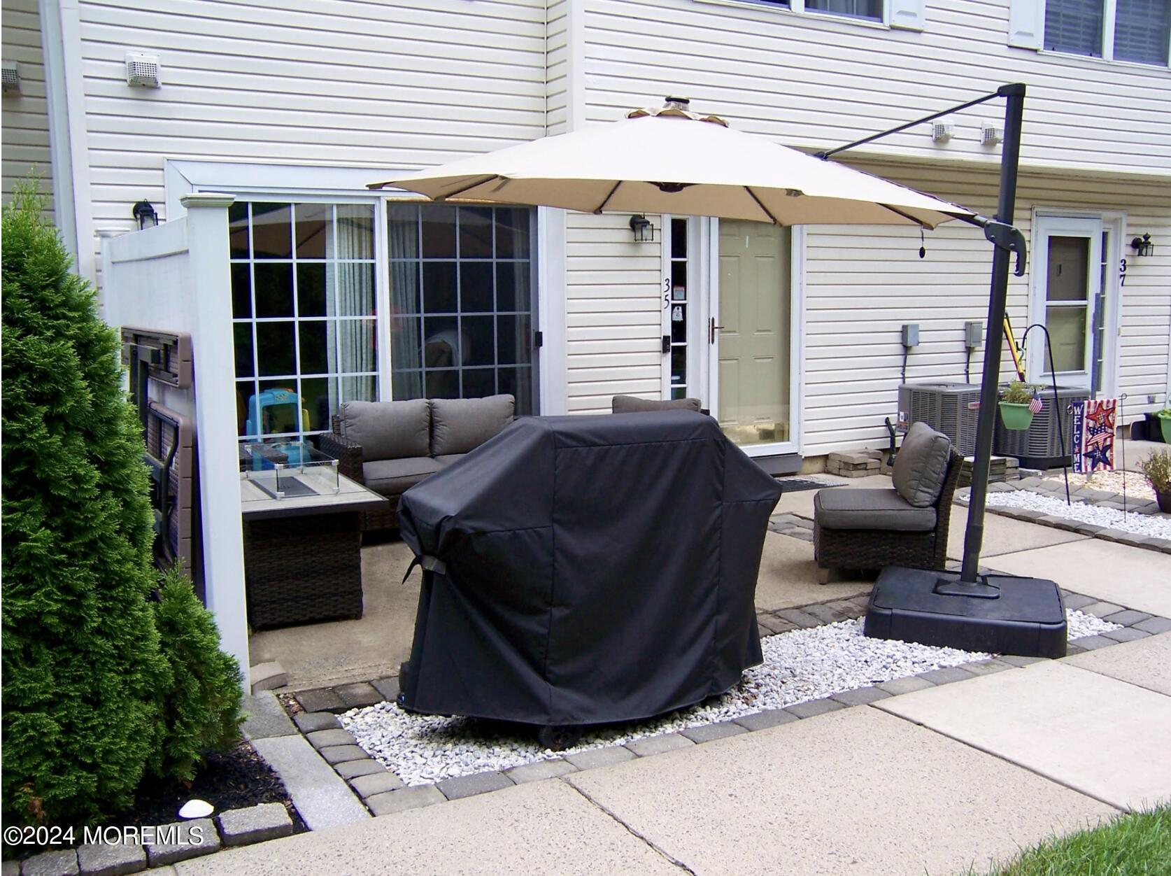 Phoenix Ct, Tinton Falls, NJ 07712