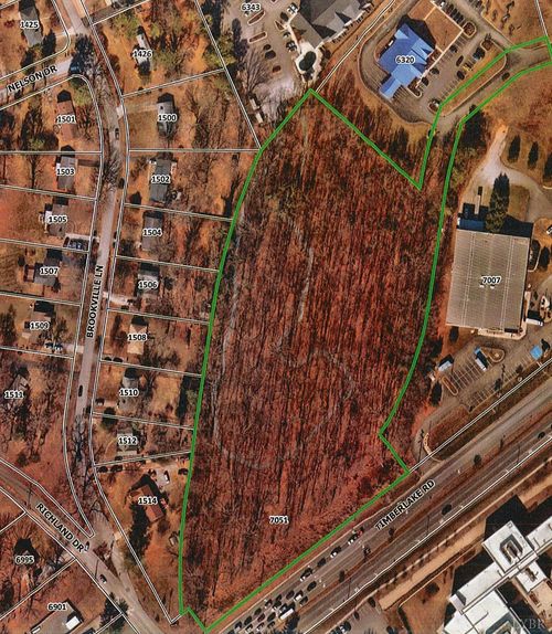 7051 Timberlake Rd, Lynchburg, VA, 24502-2332 | Card Image