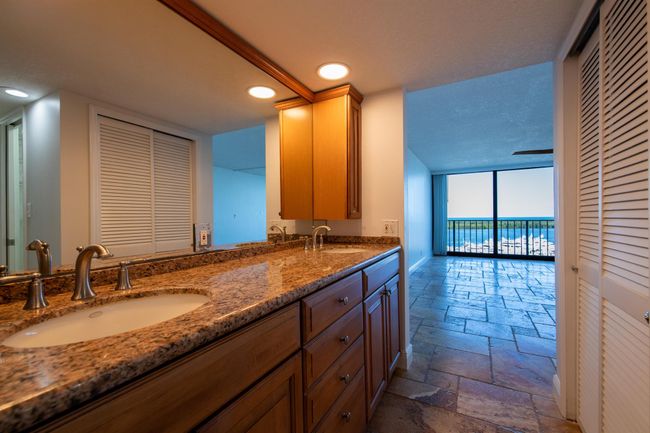 APT-1134 - 122 Lakeshore Dr, Condo with 2 bedrooms, 2 bathrooms and null parking in North Palm Beach FL | Image 30