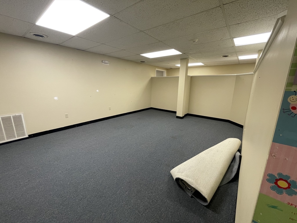 Commercial Lease in Plymouth 4