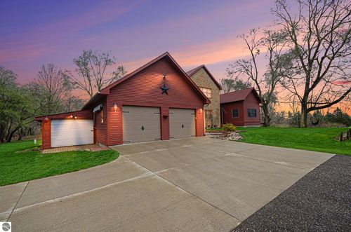 3463 N Lake Pleasant Road, Attica, MI, 48412 | Card Image