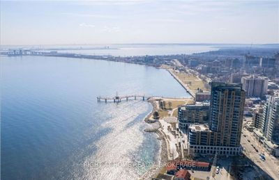 802 - 2060 Lakeshore Rd, Condo with 3 bedrooms, 2 bathrooms and 2 parking in Burlington ON | Image 2