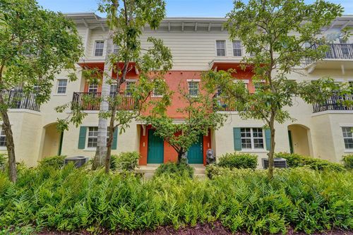 617 Sw 2nd Dr, Pompano Beach, FL, 33060-8482 | Card Image