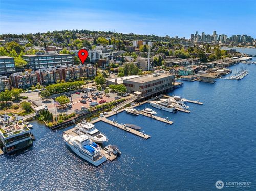 2804 Fairview Ave E, Seattle, WA, 98102-3014 | Card Image