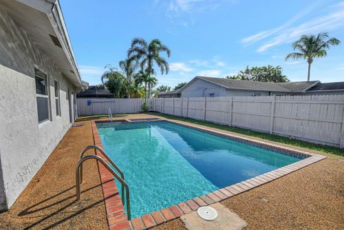 9632 Saddlebrook Dr, Boca Raton, FL, 33496-1807 | Card Image